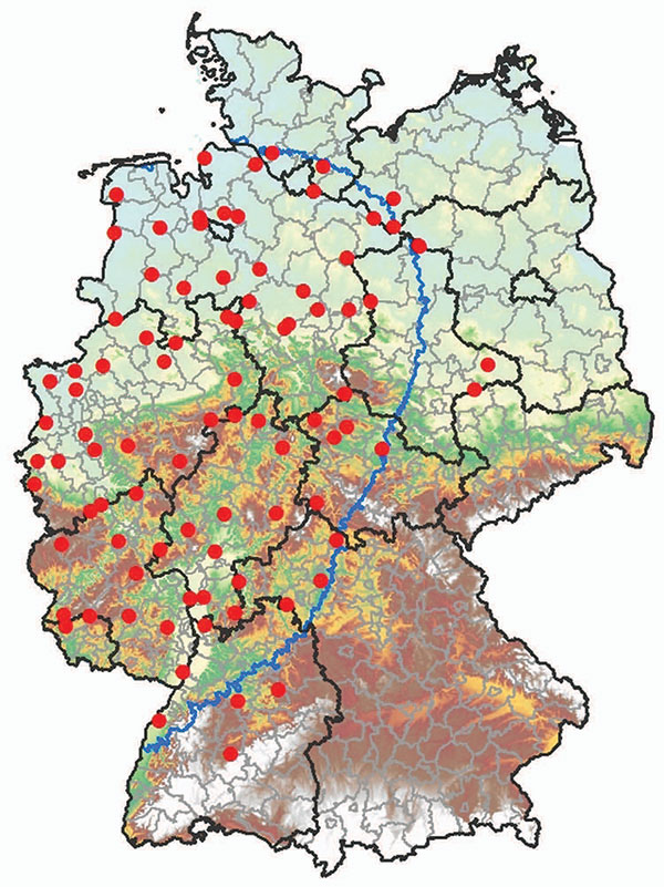 Culicoides spp. monitoring area, 150-km zone restricted because of the occurrence of bluetongue disease in Germany as of January 2007 (blue border), and geographic positions of 89 black light traps (red dots).